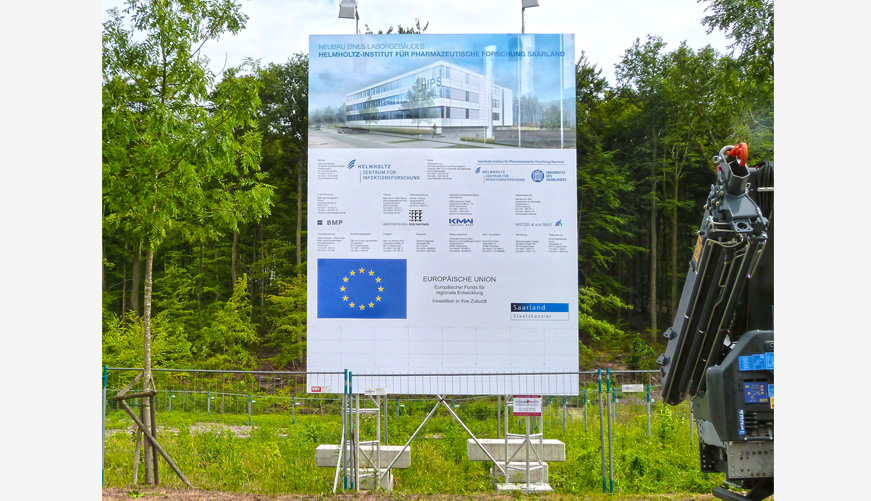 Bauschild mit Platte